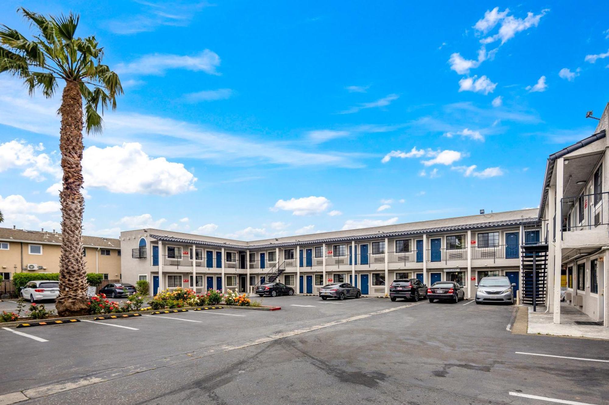 Motel Americas Value - 2*